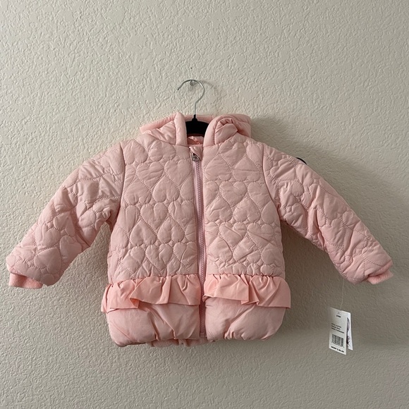 Haut Jessica Simpson Blanc Taille S - Manches Courtes, 100% Rayon, Neuf Avec étiquettes
